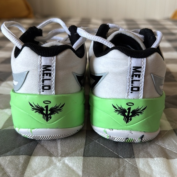 Puma Kids Sneakers in Gray and Green - Picture 7 of 10